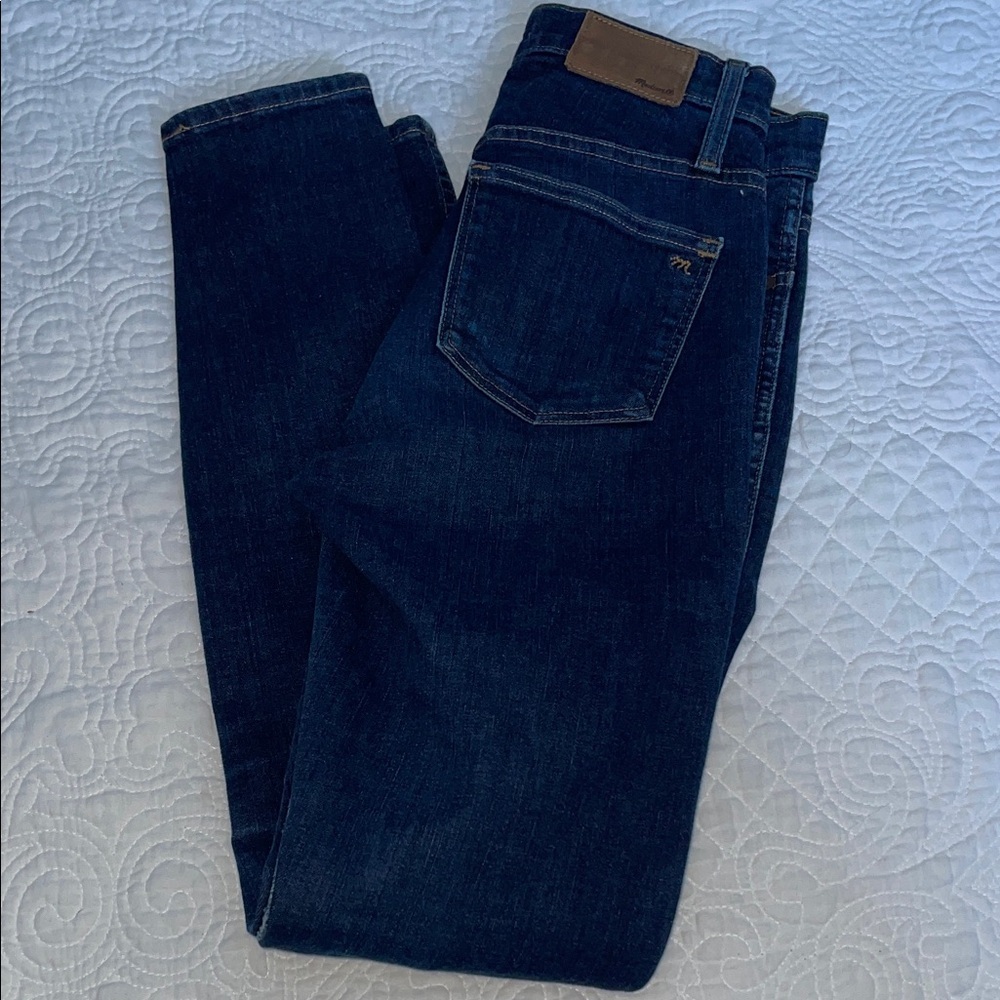 Madewell Classic Blue Denim Jeans. 10” high rise. Skinny. Dark Wash. Size 25T - Picture 4 of 10